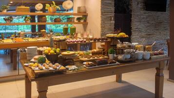 Desayuno buffet incluido todos los días