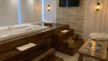 Suite Master, Banheira de Hidromassagem e Vista Mar | Banheira de hidromassagem particular