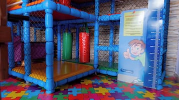 Spielezimmer