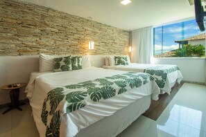 Classic Room - 2 Bedrooms (sem varanda) | Frigobar, cofres nos quartos, escrivaninha, cortinas blackout