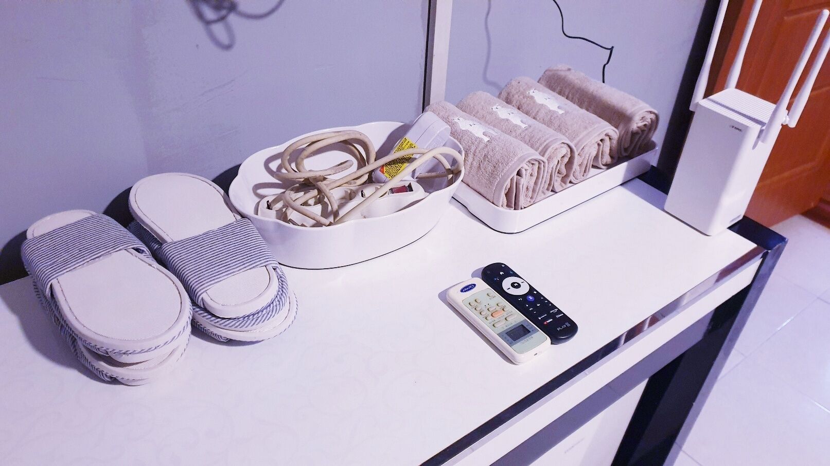 A white table with a whiteboard, a whiteboard eraser, a whiteboard marker, a whiteboard cleaner, a whiteboard tray, a whiteboard eraser holder, a whiteboard eraser, a whiteboard eraser holder, a whiteboard eraser, a whiteboard eraser holder, a whiteboard eraser, a whiteboard eraser holder, a whiteboard eraser, a whiteboard eraser holder, a whiteboard eraser, a whiteboard eraser holder, a whiteboard eraser, a whiteboard eraser holder, a whiteboard eraser, a whiteboard eraser holder, a whiteboard eraser, a whiteboard eraser holder, a whiteboard eraser, a whiteboard eraser holder, a whiteboard eraser, a whiteboard eraser holder, a whiteboard eraser, a whiteboard eraser holder, a whiteboard eraser, a whiteboard eraser holder, a whiteboard eraser
