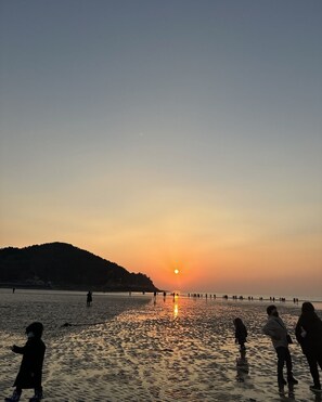 Exterior - OPPA Hostel Sinchon-Hongdae (Seoul)