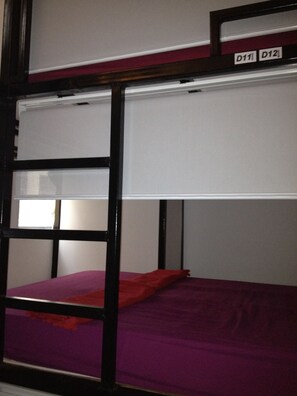 Zimmer (1 Premium Bed in Shared Mixed Room ) | Ausblick vom Zimmer