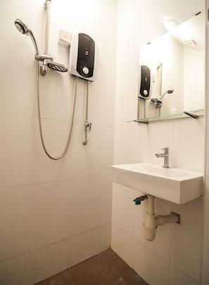 Phòng Tiêu chuẩn | Chậu rửa trong phòng tắm