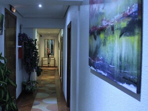 基础双人房或双床房, 独立浴室, 城市景观 | 阳台景观