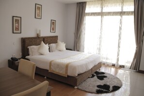 Deluxe-huone | 2 makuuhuonetta, ylelliset vuodevaatteet, untuvapeitot