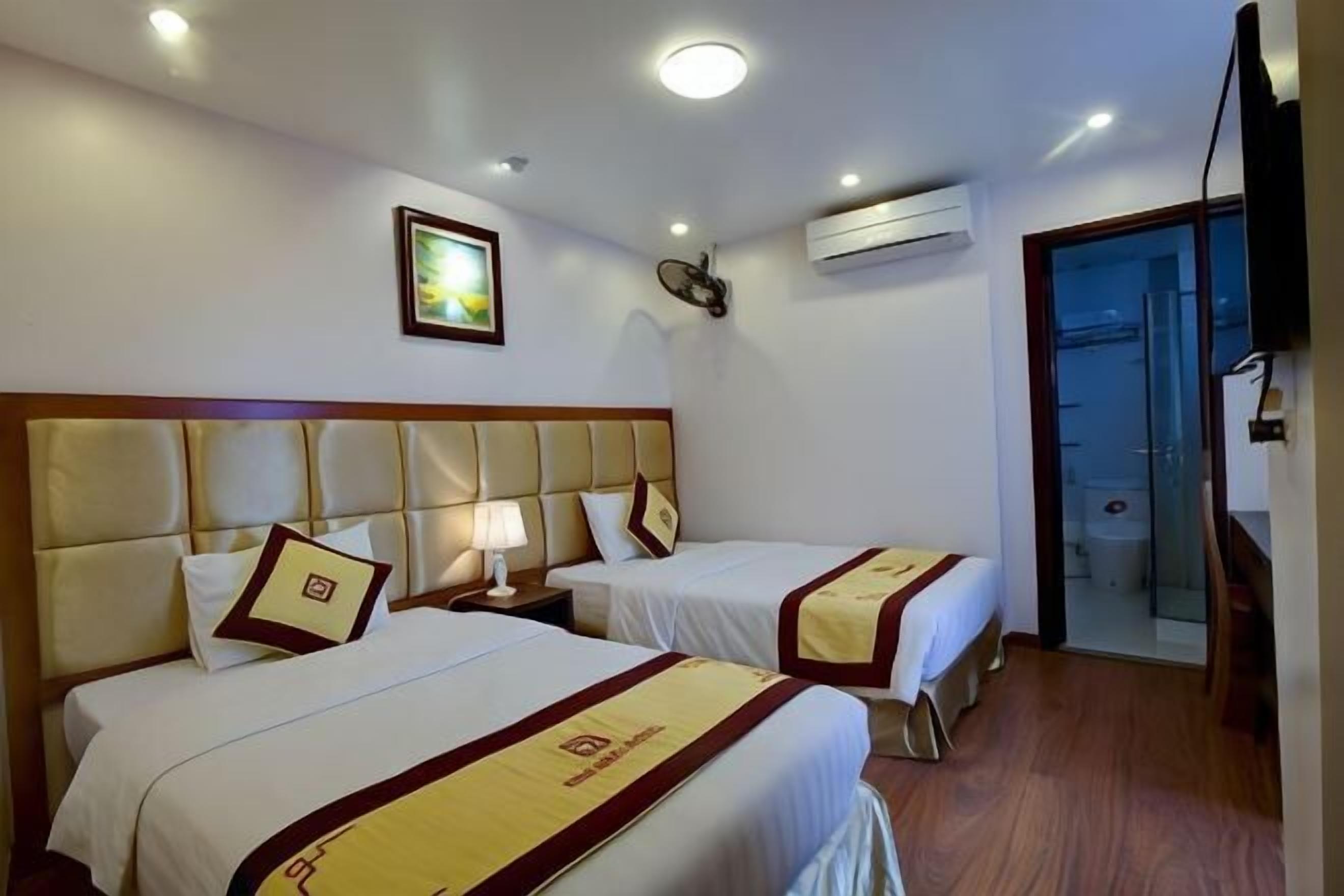 1 habitación, cubrecamas, minibar y caja de seguridad en la habitación 