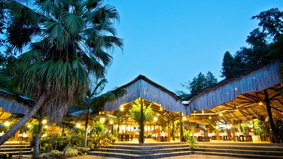 Home Phutoey River Kwai Hotspring & Nature Resort