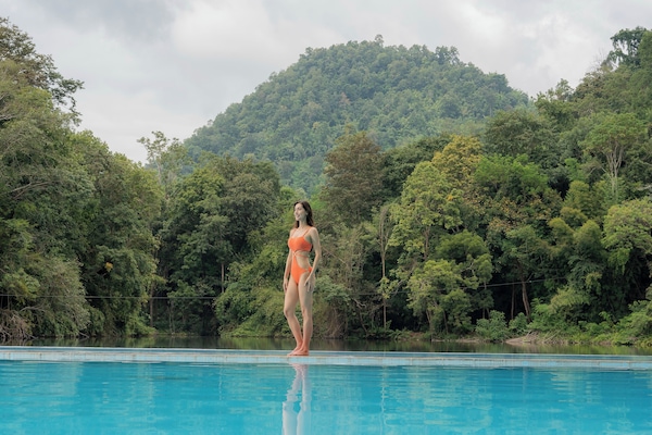 Outdoor pool, open 10:00 AM to 7:30 PM, pool umbrellas, sun loungers