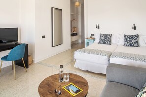 1 bedroom, in-room safe, desk, blackout curtains