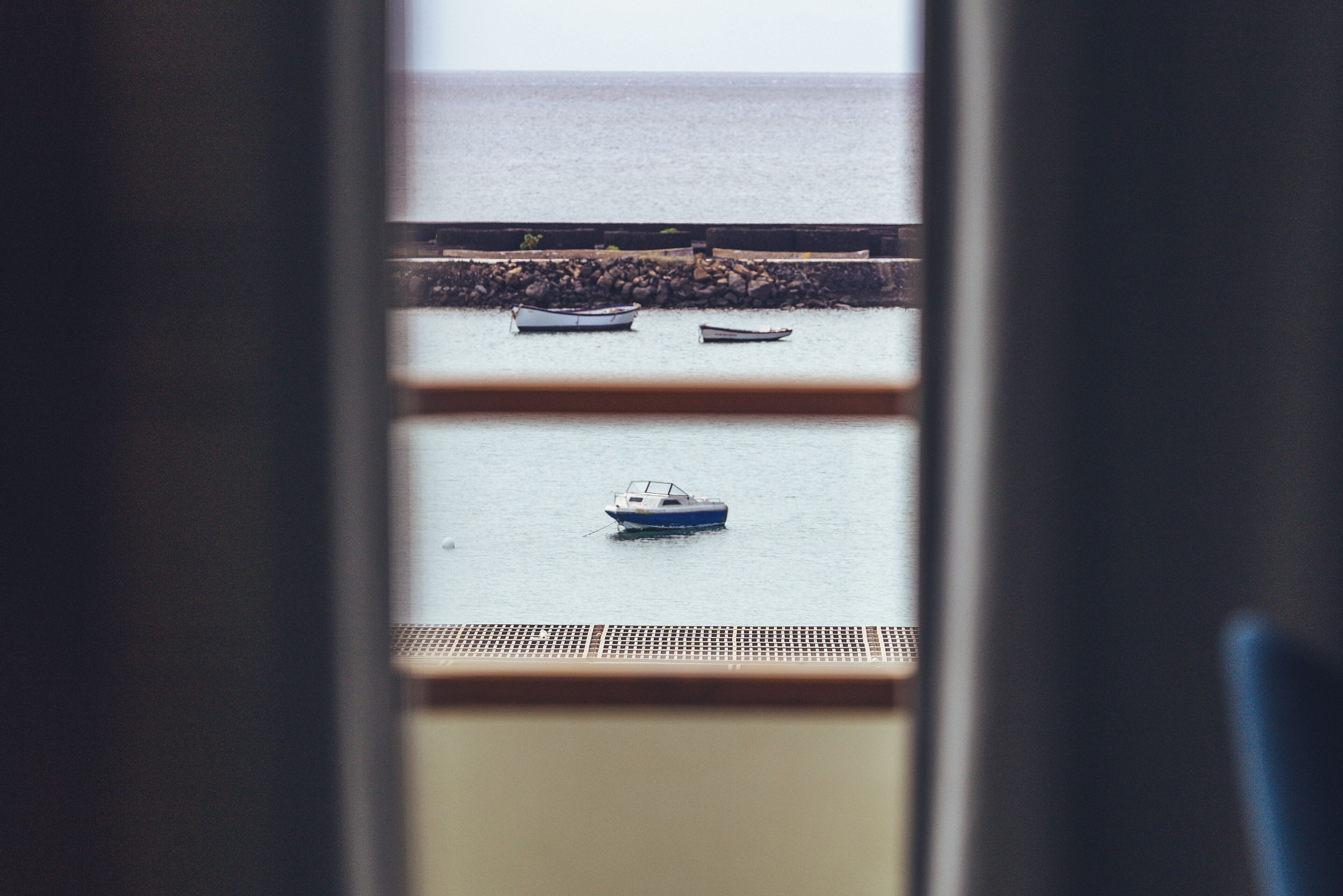 1 habitación, caja de seguridad en la habitación y escritorio 