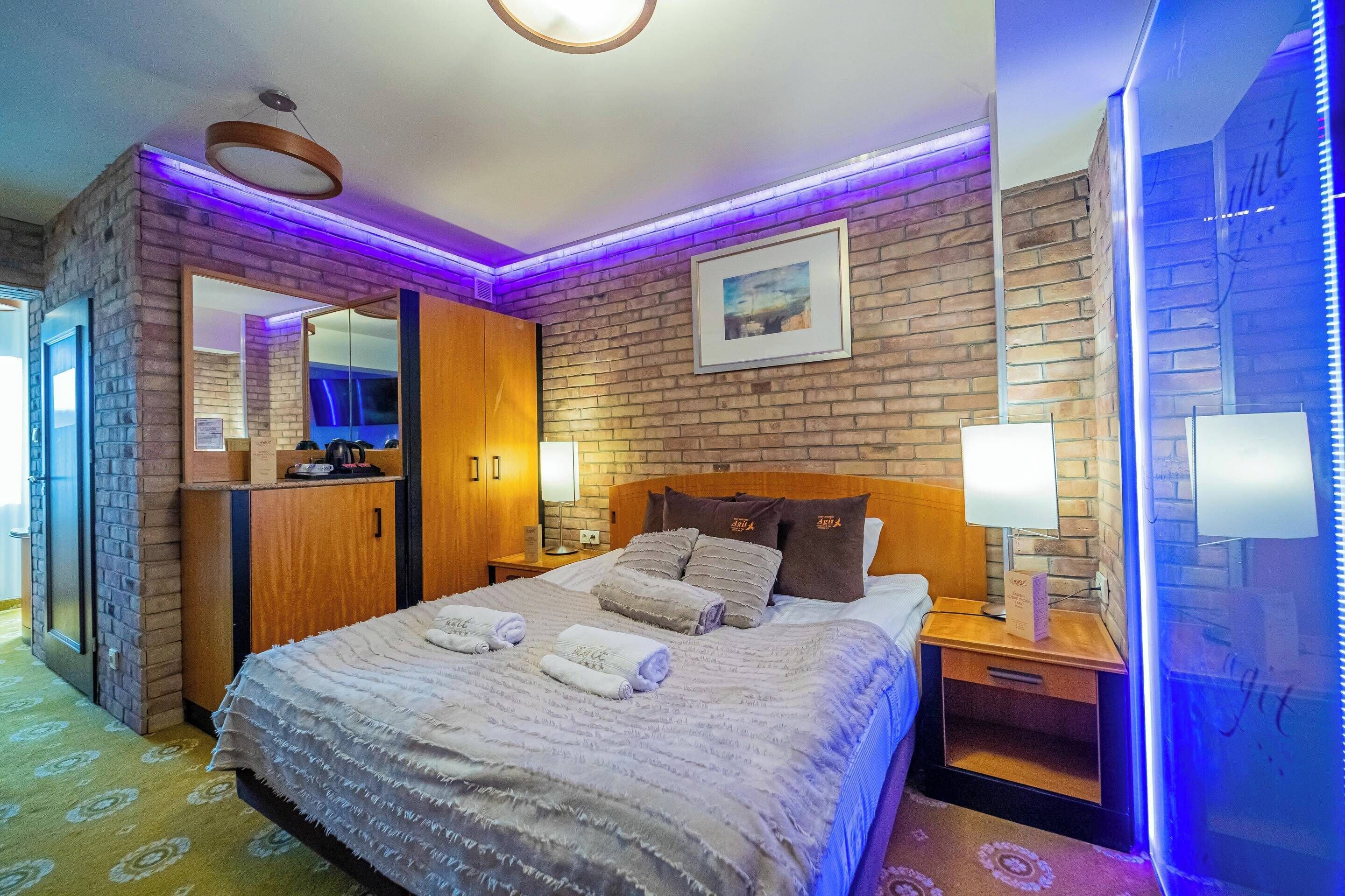 豪華公寓 | 高級寢具、書桌、隔音、熨斗/熨衫板