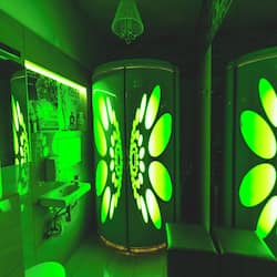 Couples treatment rooms, hot tub, steam room, Turkish bath