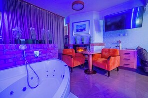 Leilighet – deluxe | Sengetøy av topp kvalitet, skrivebord, lydisolert og strykejern/-brett