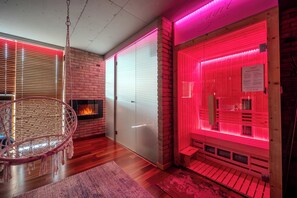 华丽公寓, 1 间卧室 | 高档床上用品、办公桌、隔音、熨斗/熨衣板