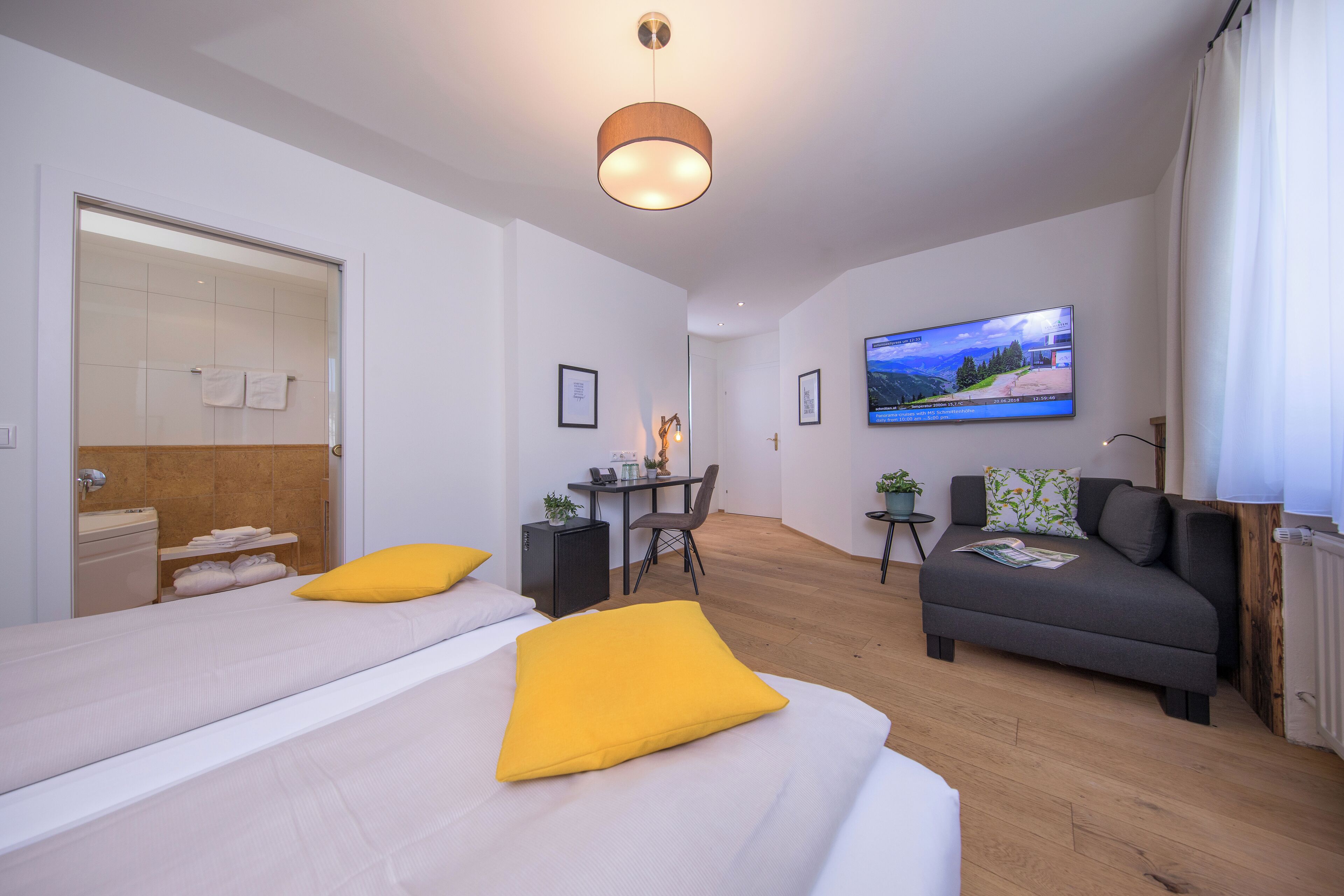 Premium bedding, minibar, in-room safe, desk