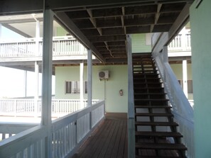 Terrace/patio - Greenwich Creek Lodge (Deadmans Cay)