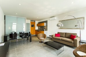 Standard Apartment, 1 Bedroom | Living area