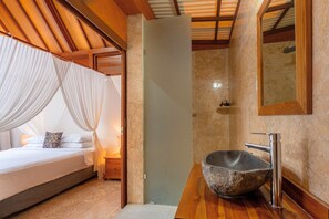 Eco-friendly toiletries, hair dryer, towels, soap - S Resorts Hidden Valley Bali (Pecatu)