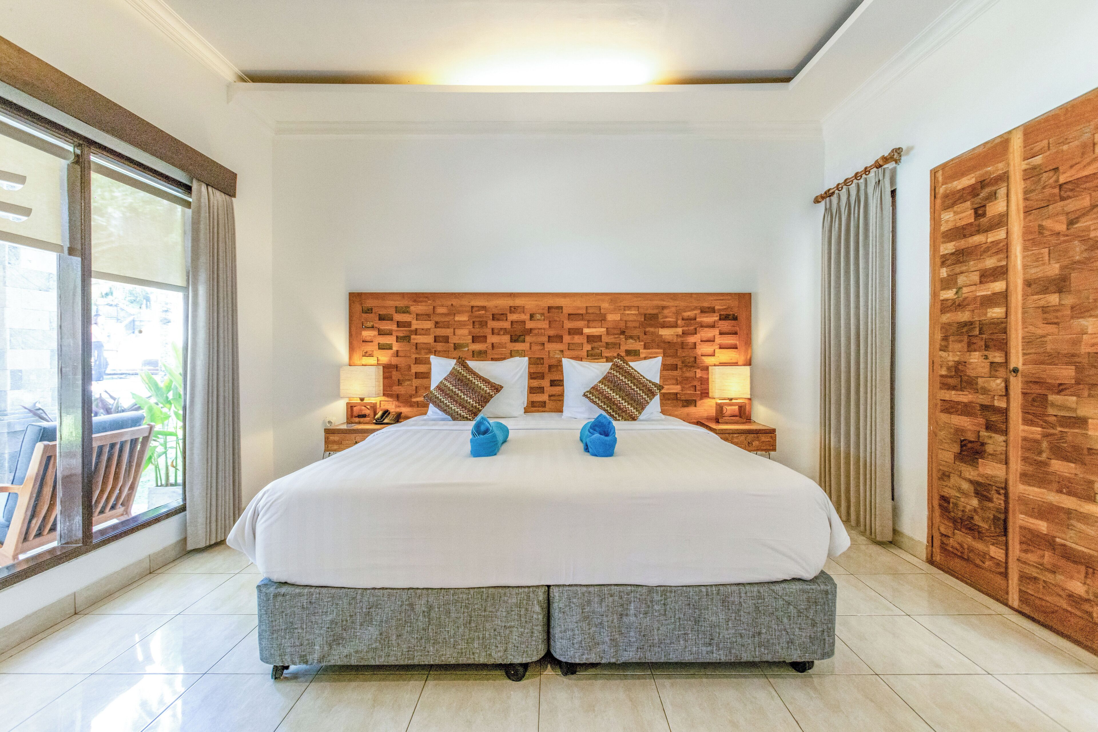 vip suite | in-room safe, desk, laptop workspace, blackout curtains