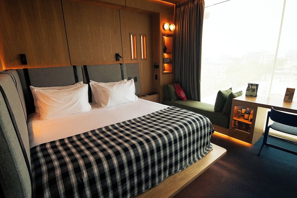 Deluxe Double Room (S) | Minibar, in-room safe, desk, laptop workspace