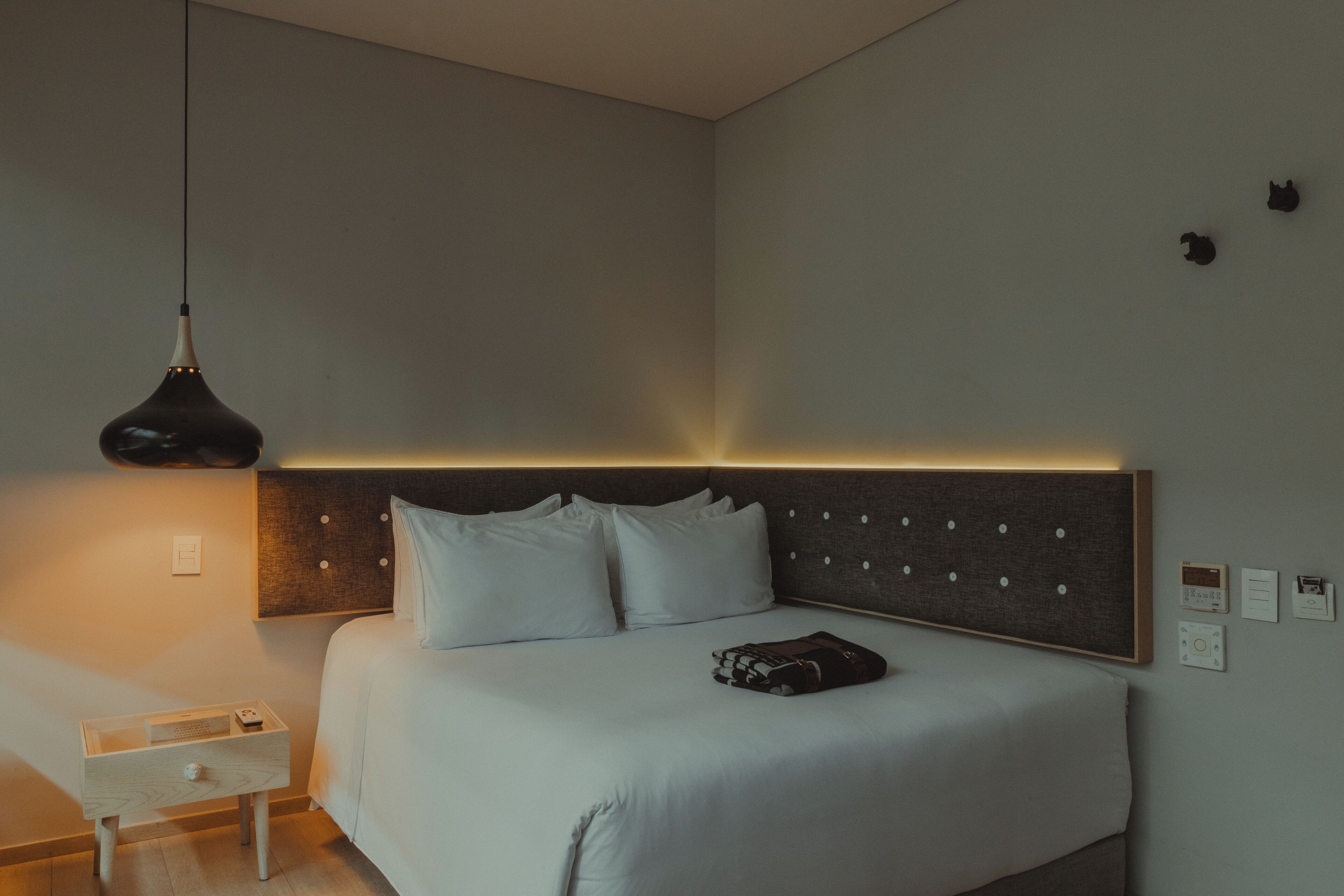 economy room (xs) | 1 bedroom, minibar, in-room safe, desk