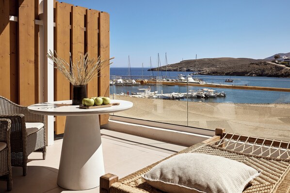 Signature Suite with Sea View & Hot Tub