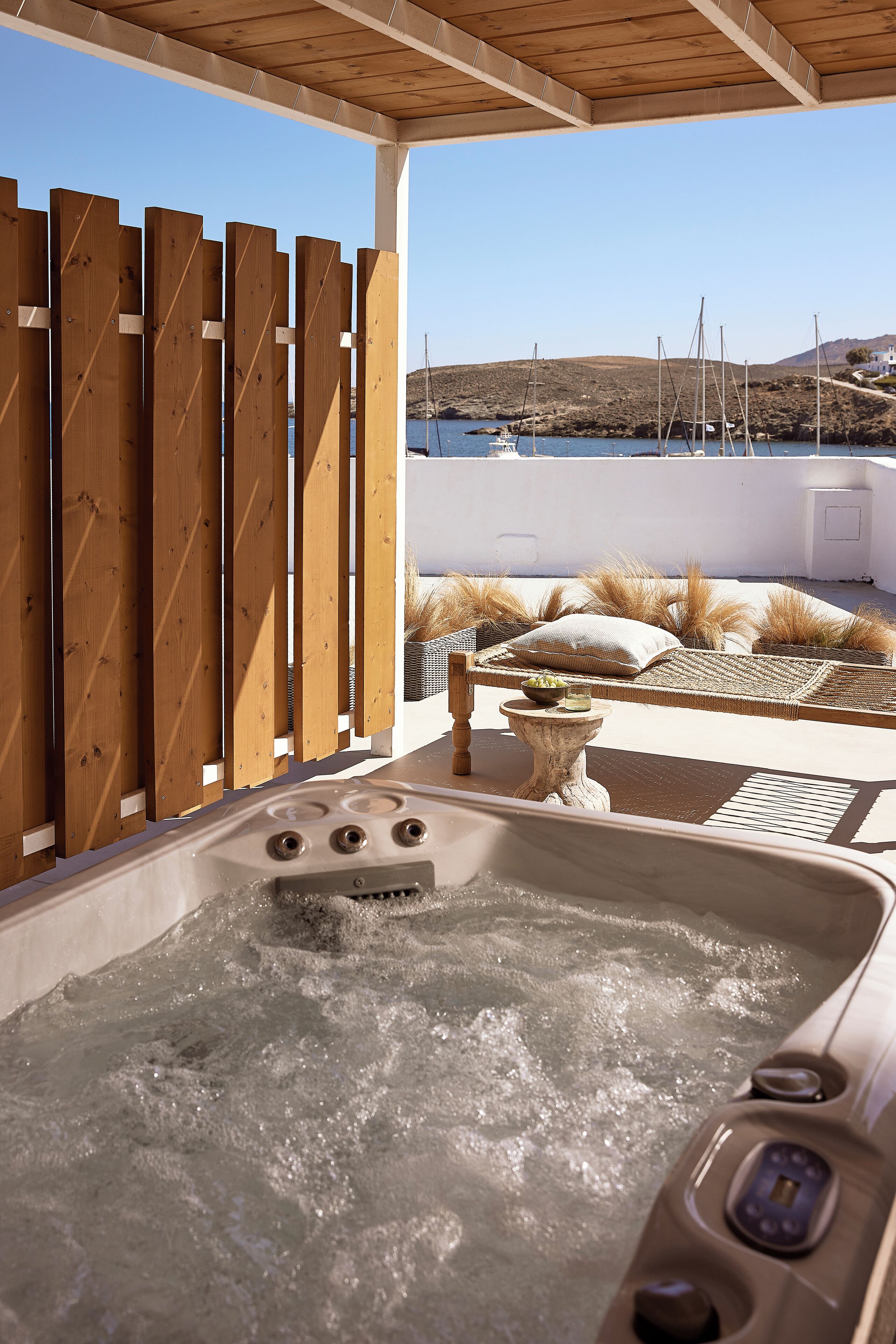 signature suite with sea view & hot tub | 1 bedroom, minibar, blackout curtains, free wifi