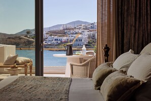 Signature Suite with Sea View & Hot Tub
