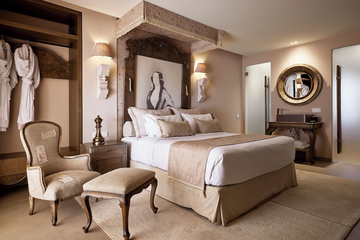 Signature Suite with Sea View & Hot Tub | 1 chambre, minibar, rideaux occultants, Wi-Fi gratuit