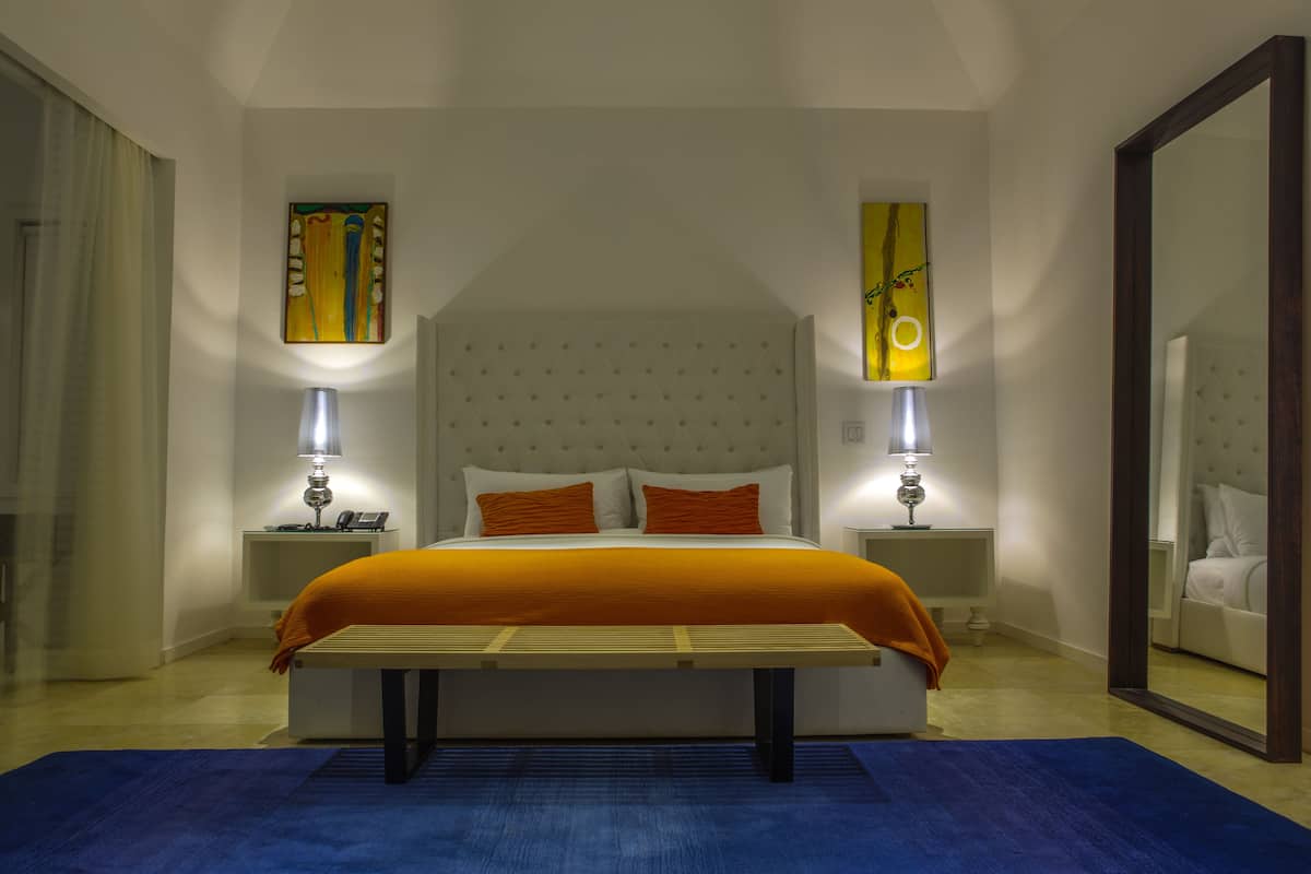 Tempur-Pedic-Betten, Minibar, Zimmersafe, individuell dekoriert