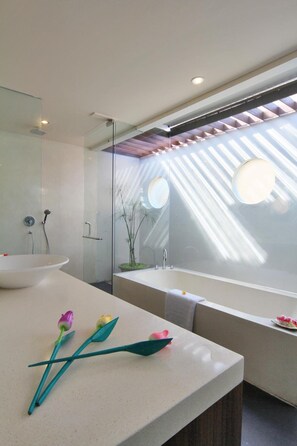 Free toiletries, towels - Destiny Villas and Residence Seminyak (Seminyak)