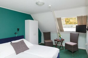 Cots/infant beds, free WiFi, bed sheets, wheelchair access