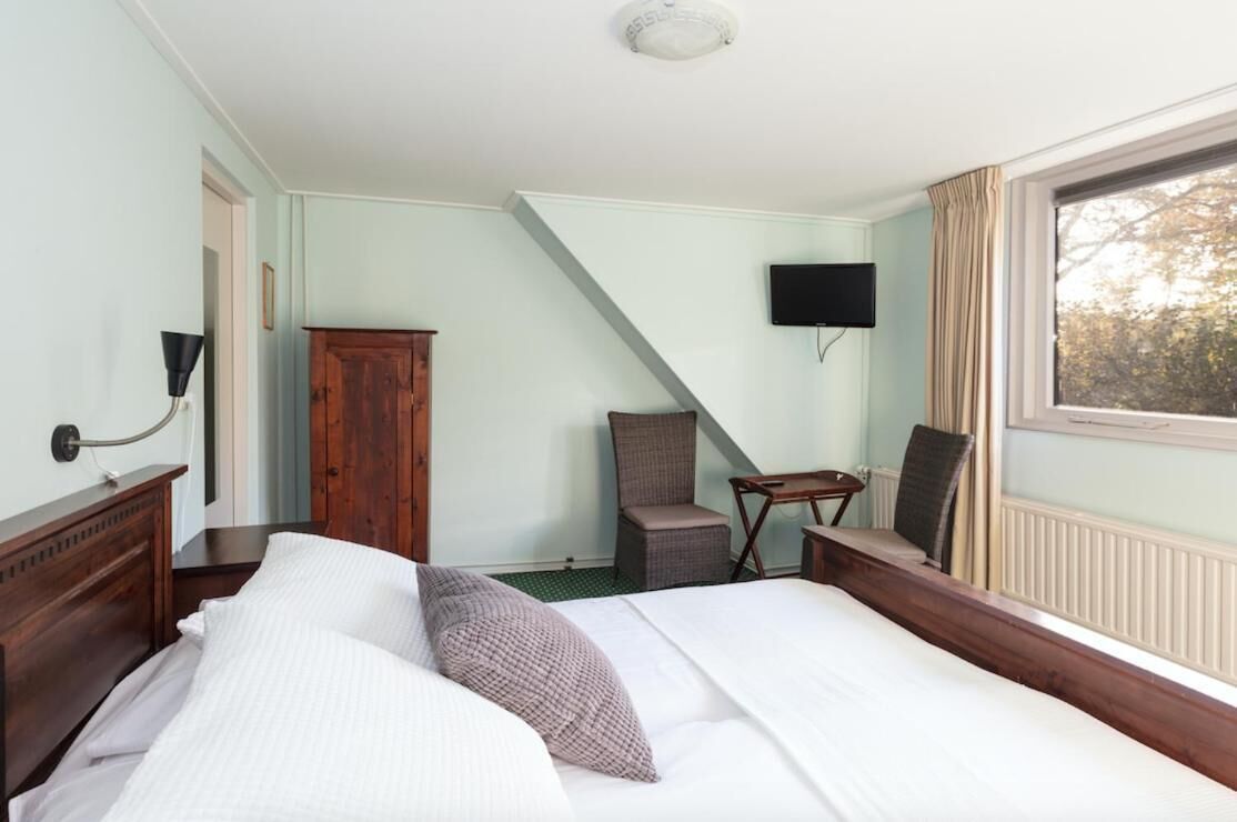 cots/infant beds, free wifi, bed sheets, wheelchair access