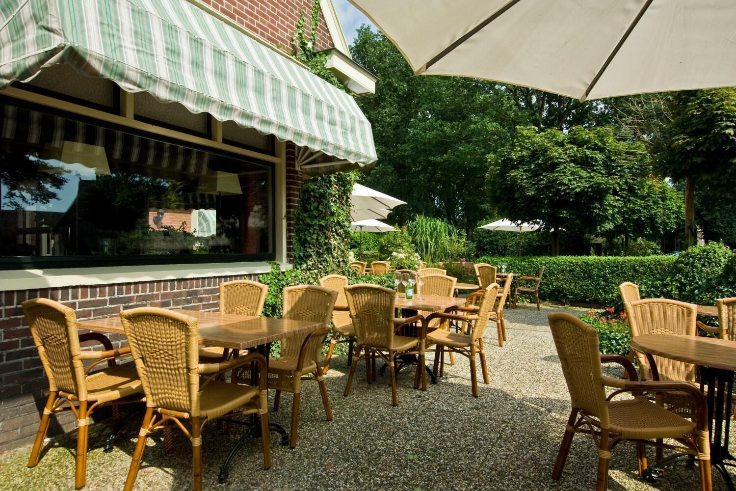 breakfast, lunch, dinner served; local cuisine, garden views