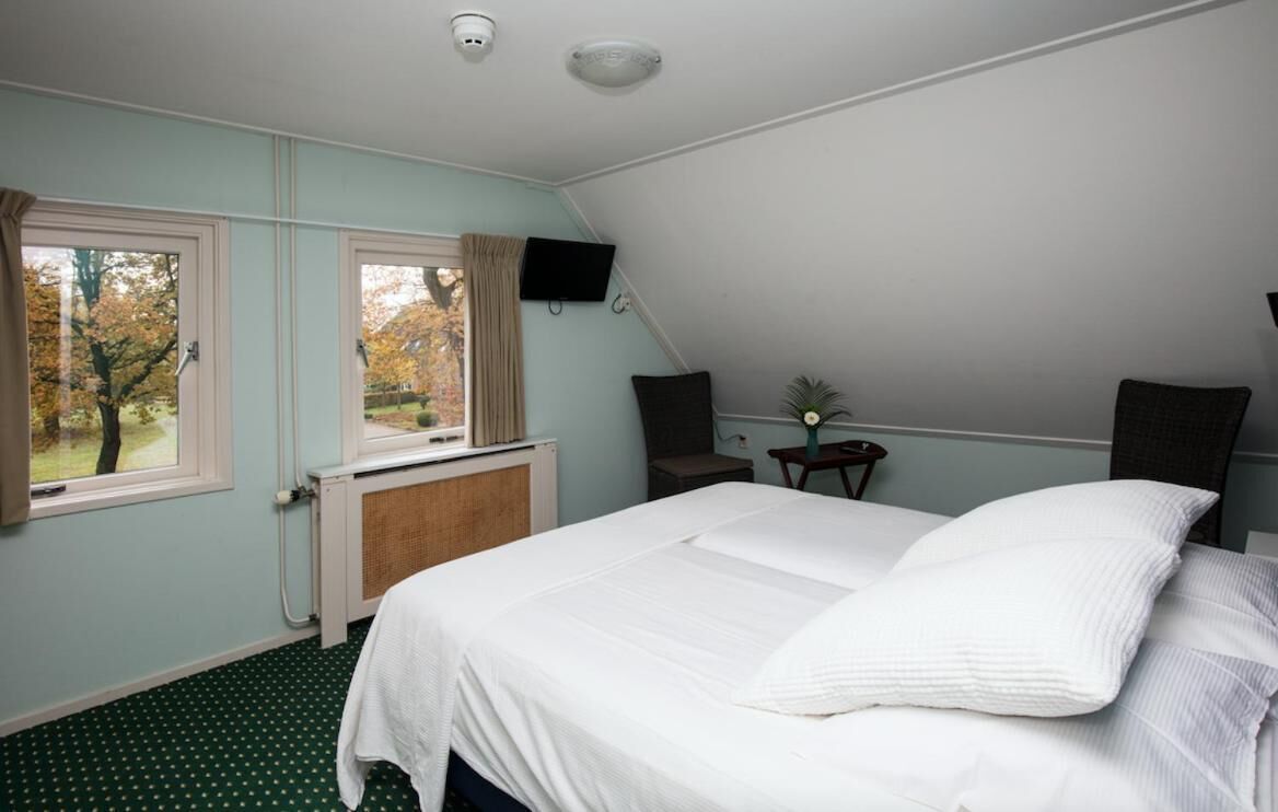 cots/infant beds, free wifi, bed sheets, wheelchair access