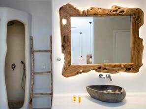 Junior Suite | Bathroom