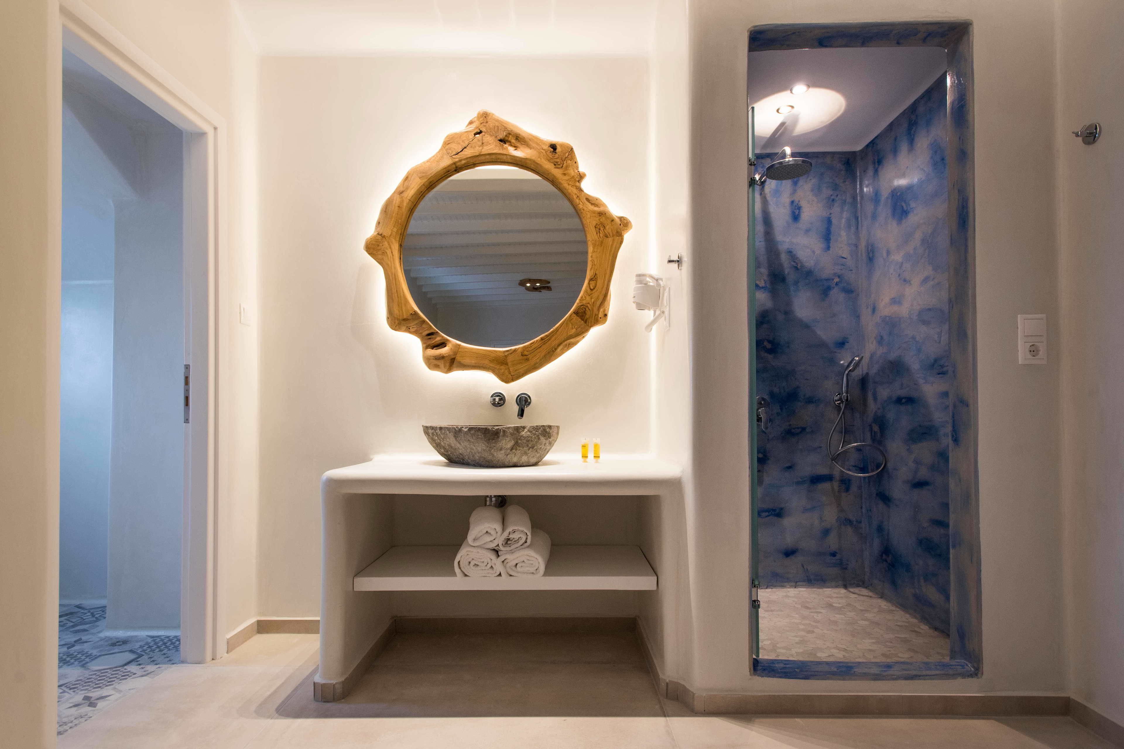 suite, sea view | bathroom | free toiletries, hair dryer, towels