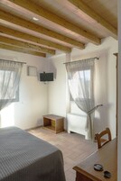 Doppia Deluxe | Minibar, una cassaforte in camera, una scrivania, insonorizzazione