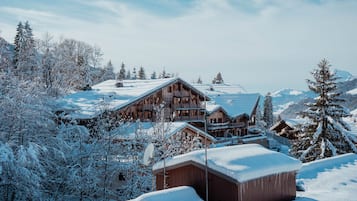Esterni