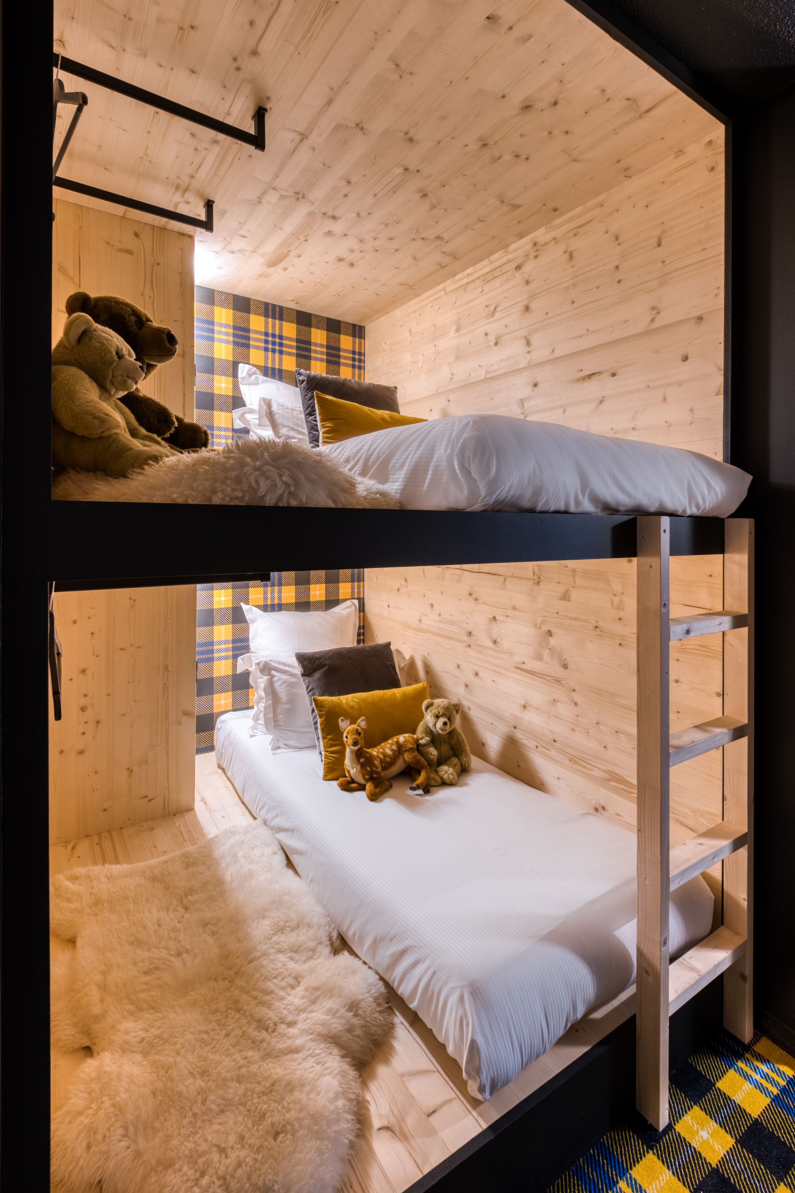 Ropa de cama de alta calidad, cunas gratuitas y wifi gratis 