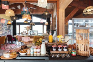 Colazione continentale a pagamento, servita tutte le mattine 