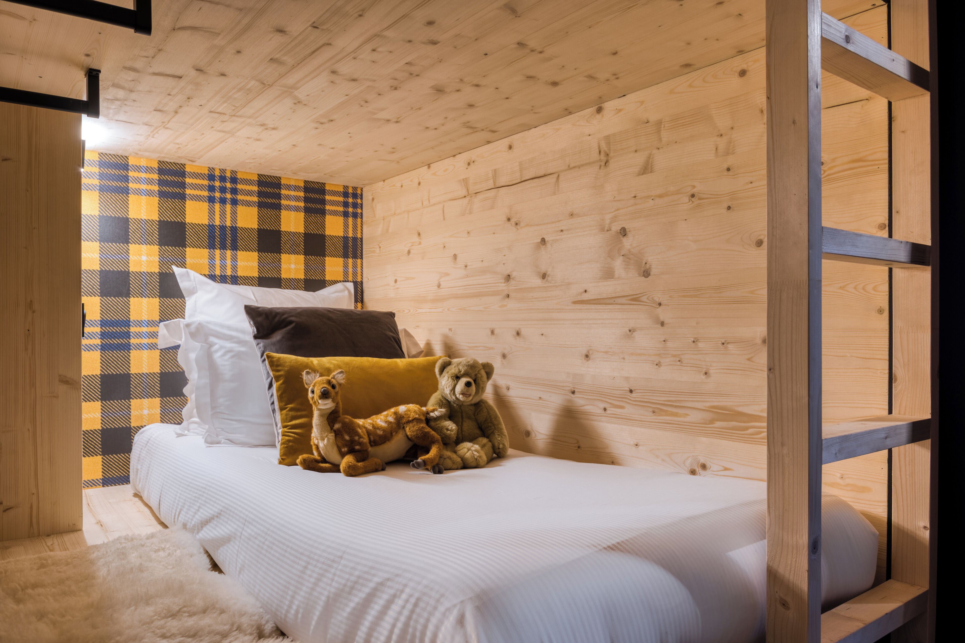 Ropa de cama de alta calidad, cunas gratuitas y wifi gratis 