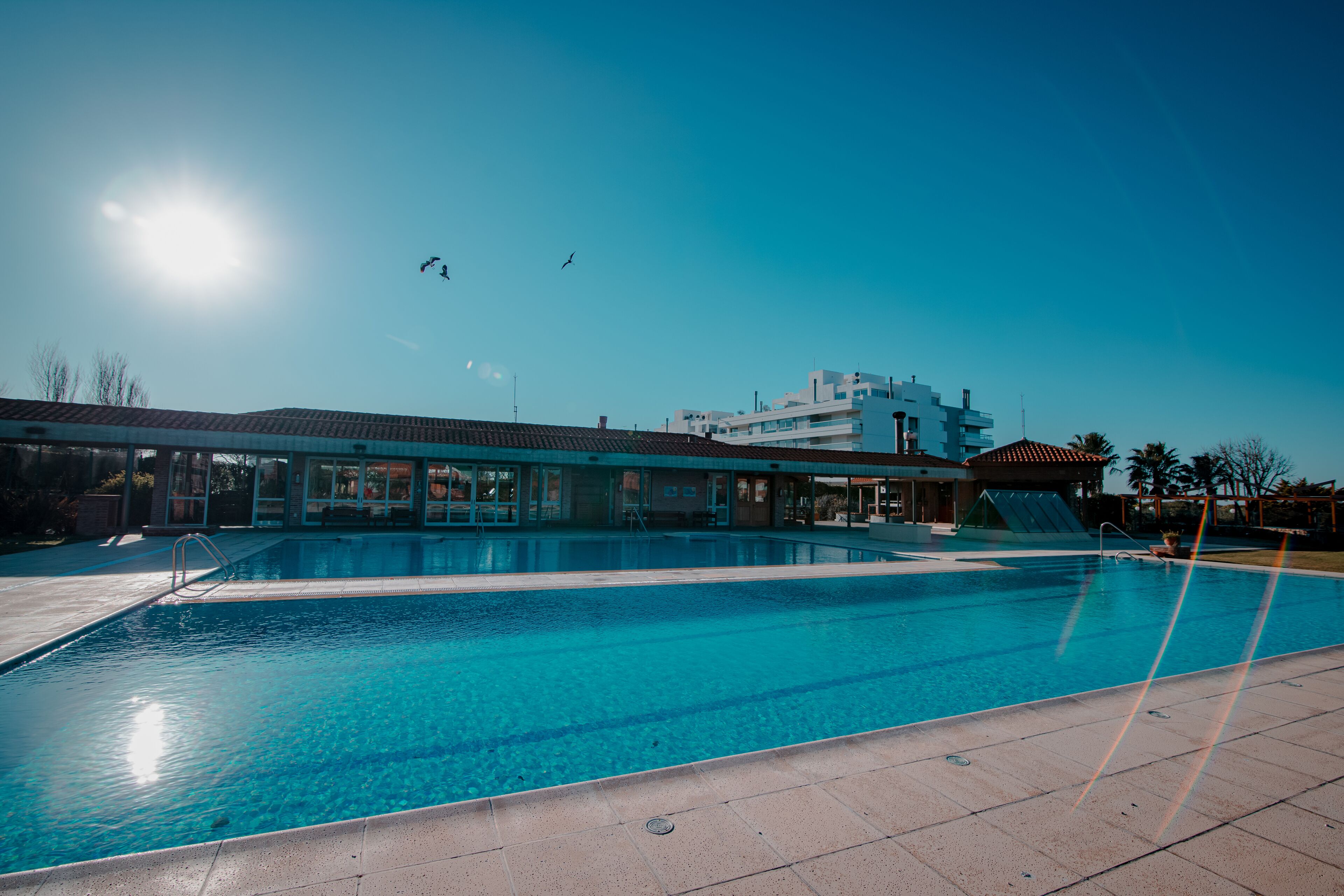 Indendørs pool, 2 udendørs pools