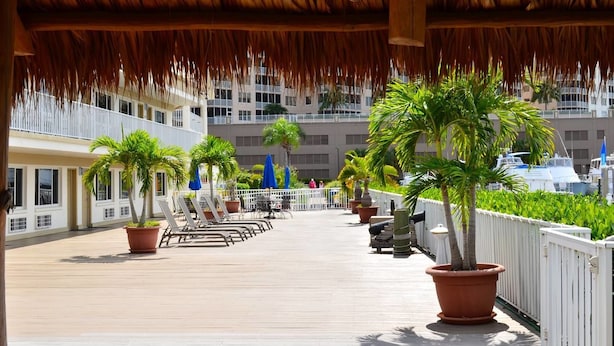 Unclassified image, 1 of 30, button - Legacy Harbour Hotel & Suites (Fort Myers)