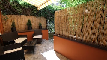 Apartment (Ruby) | Terrace/patio
