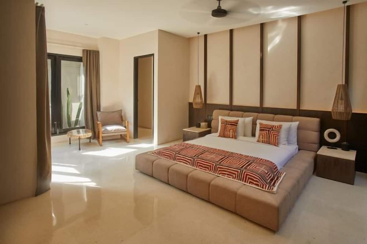 1 bedroom, in-room safe, desk, free WiFi