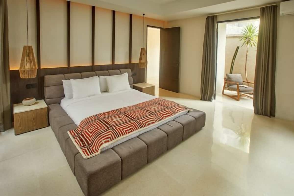 1 bedroom, in-room safe, desk, free WiFi