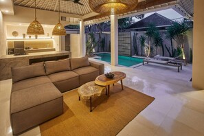 Luxury Villa, 3 Bedrooms, Private Pool | In-room safe, desk, free WiFi, bed sheets - Ahimsa Beach (Jimbaran)