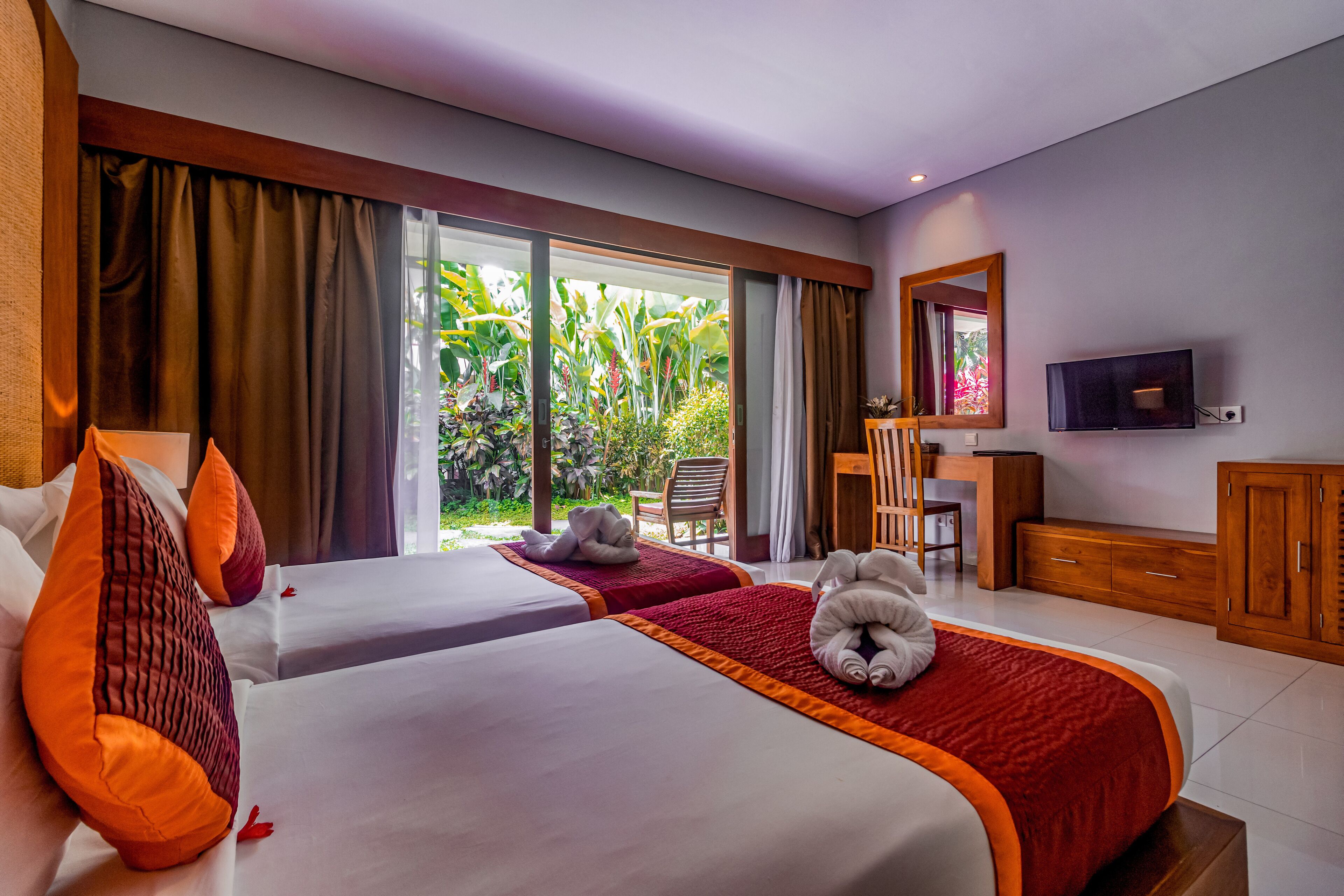 superior room | 1 bedroom, minibar, in-room safe, desk